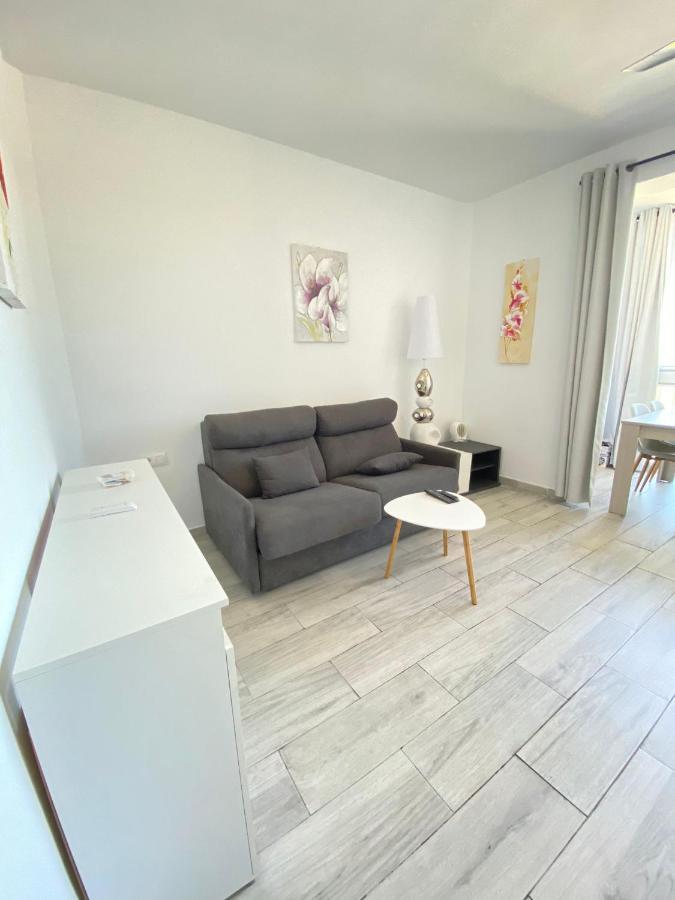 רוזס Studio Avec Piscine Et Parking מראה חיצוני תמונה