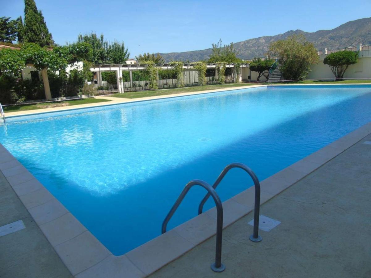 רוזס Studio Avec Piscine Et Parking מראה חיצוני תמונה