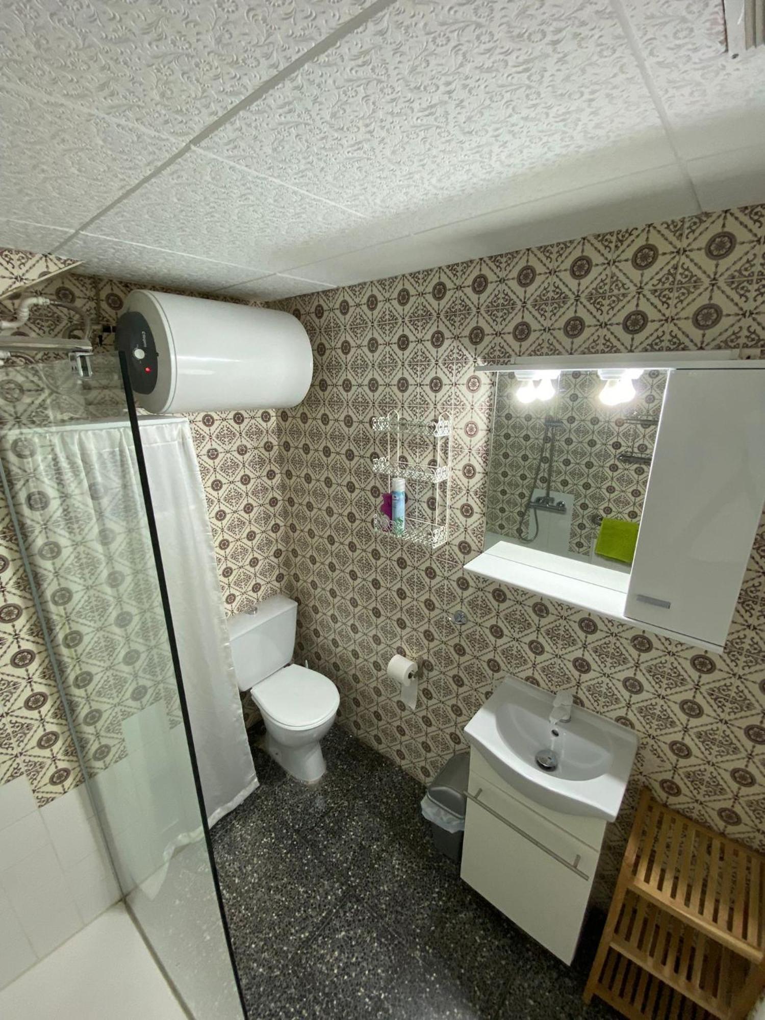 רוזס Studio Avec Piscine Et Parking מראה חיצוני תמונה